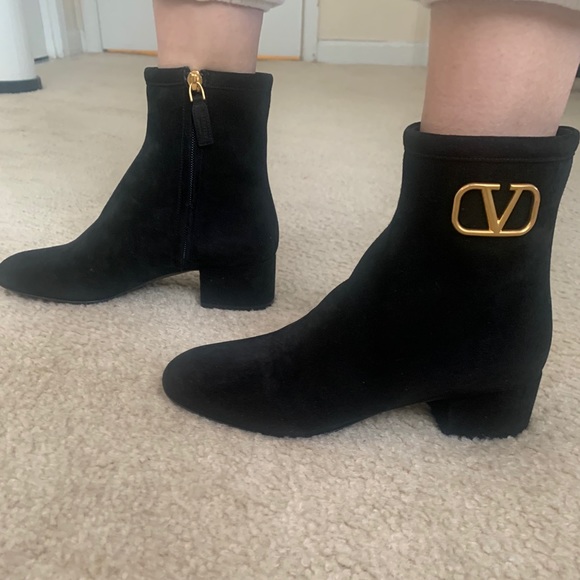Vlogo Signature Suede Ankle Boot - Picture 6 of 10